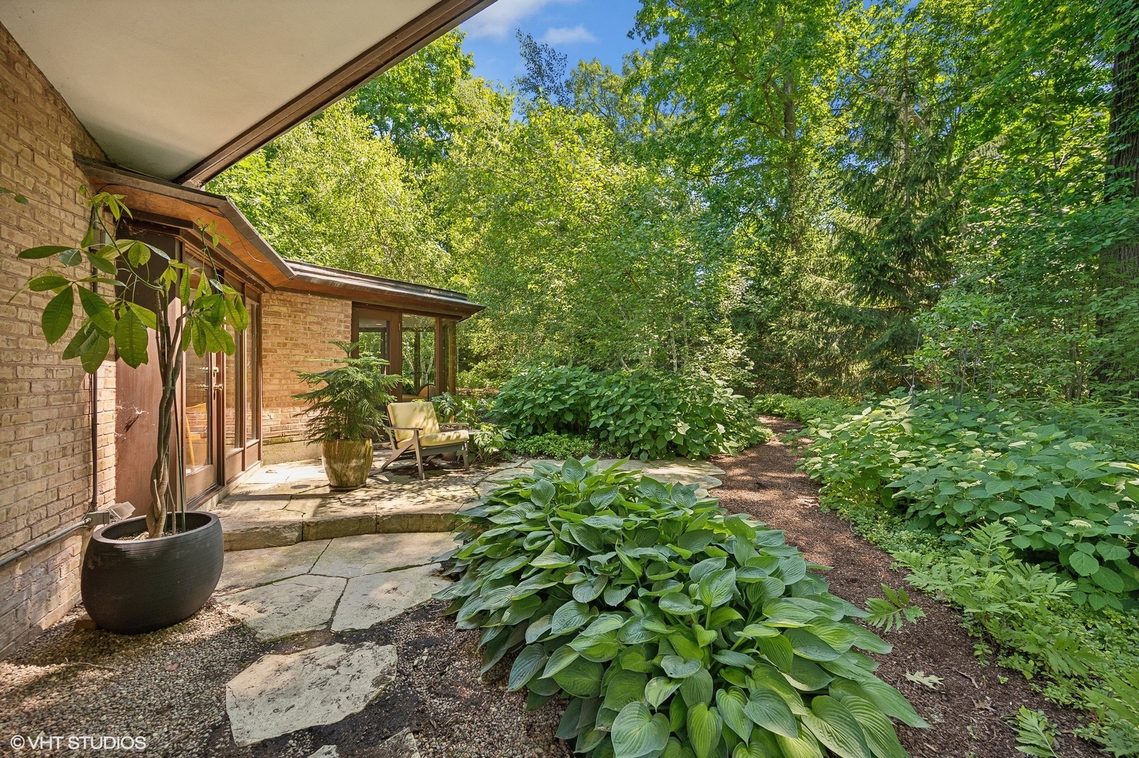 170 N Mayflower Road