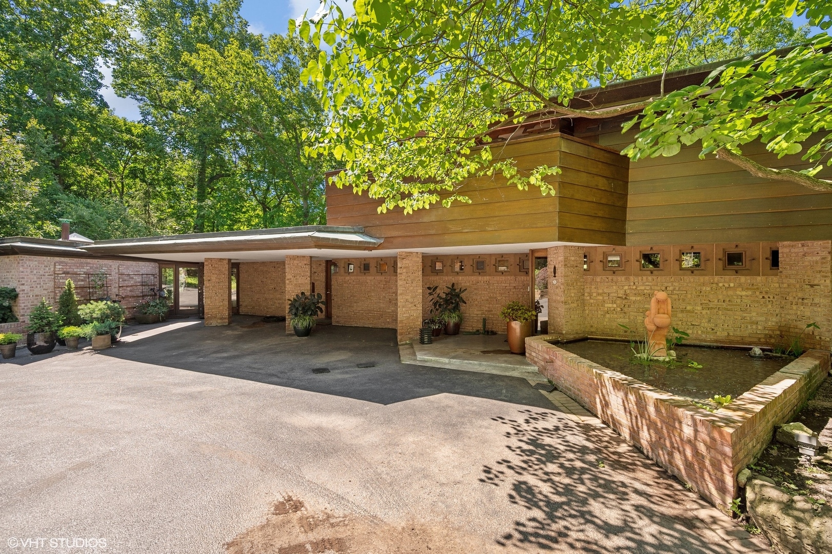 170 N Mayflower Road