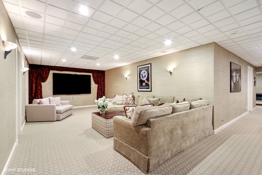 700 Crab Tree Farm Lane