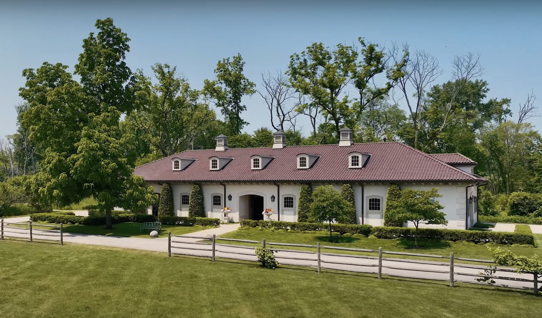 700 Crab Tree Farm Lane