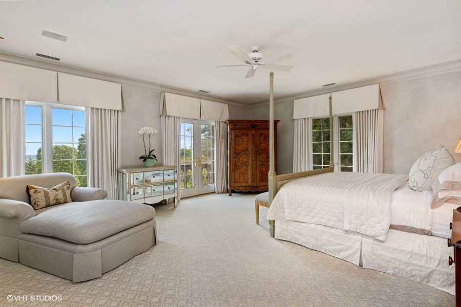 700 Crab Tree Farm Lane