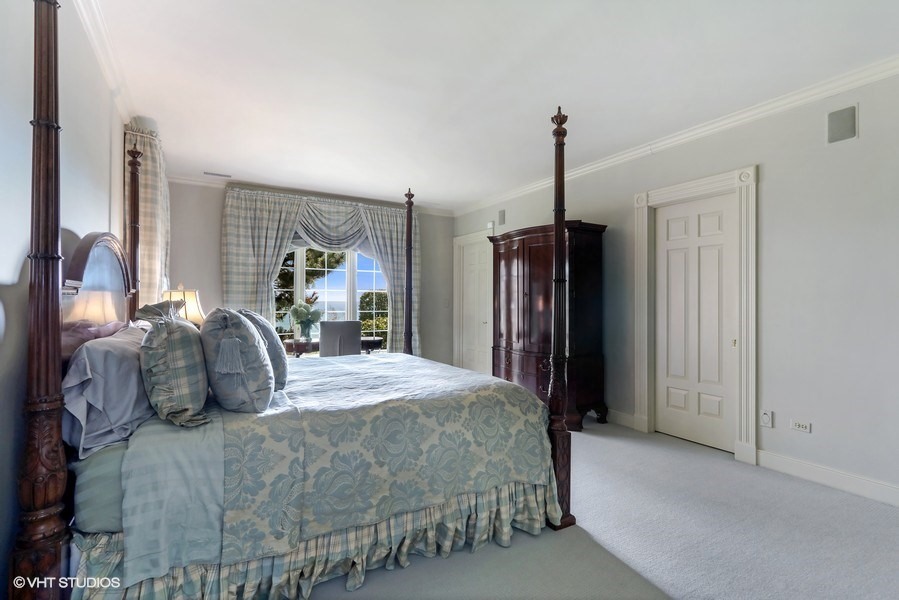 700 Crab Tree Farm Lane