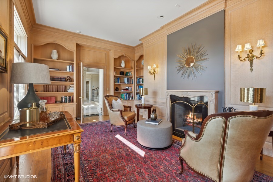 700 Crab Tree Farm Lane