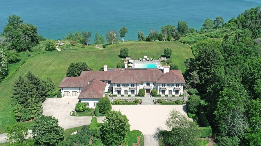 700 Crab Tree Farm Lane