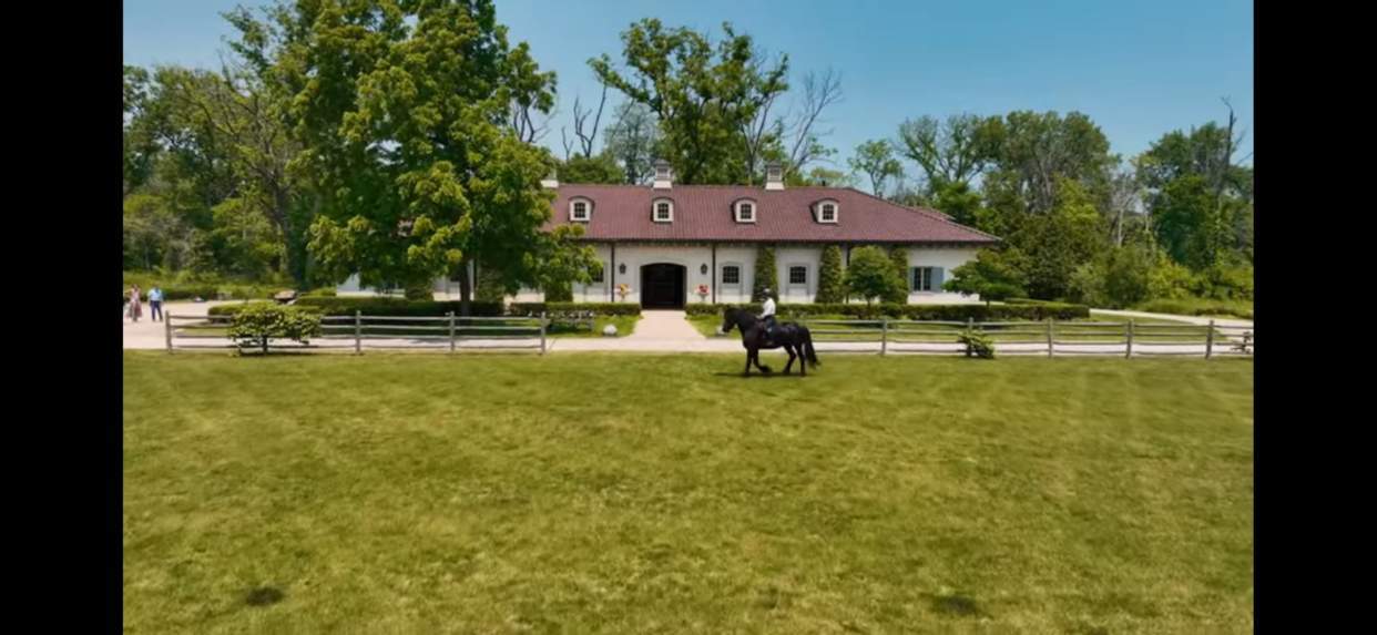 700 Crab Tree Farm Lane