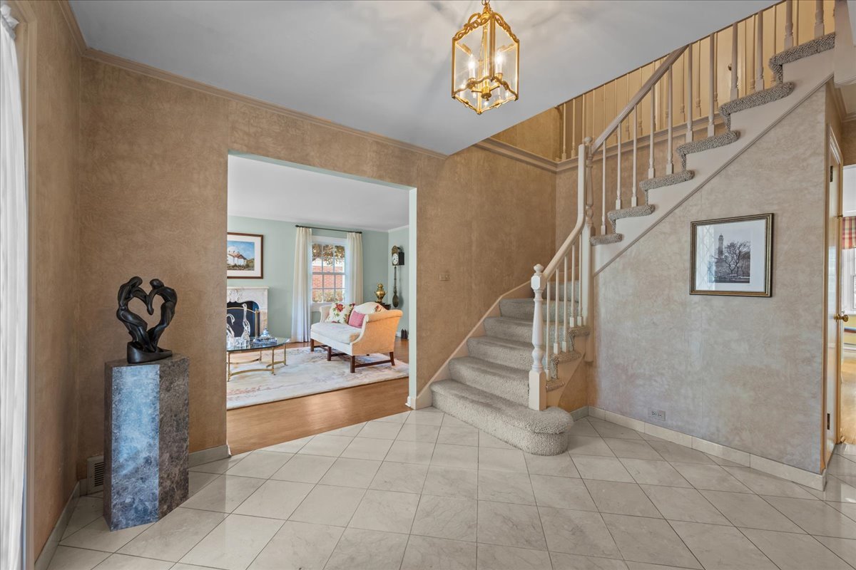 1412 Elizabeth Lane