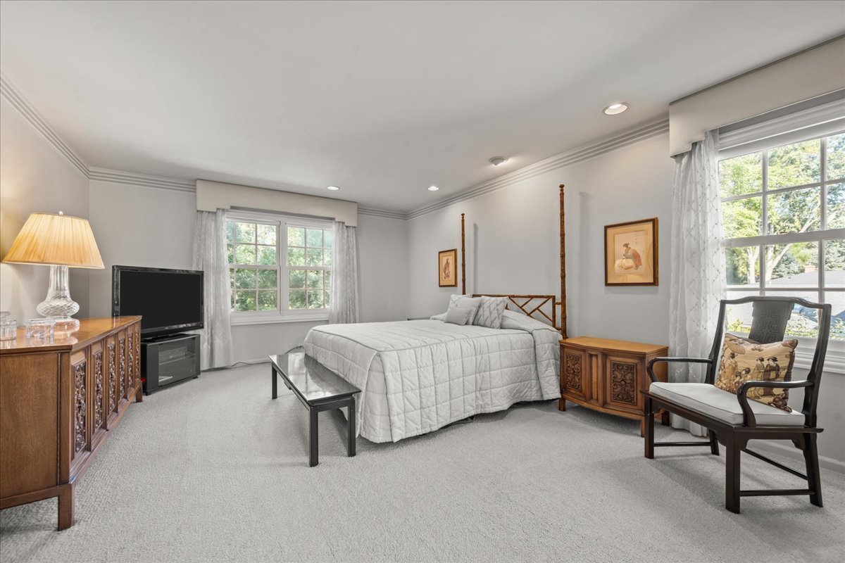 1412 Elizabeth Lane