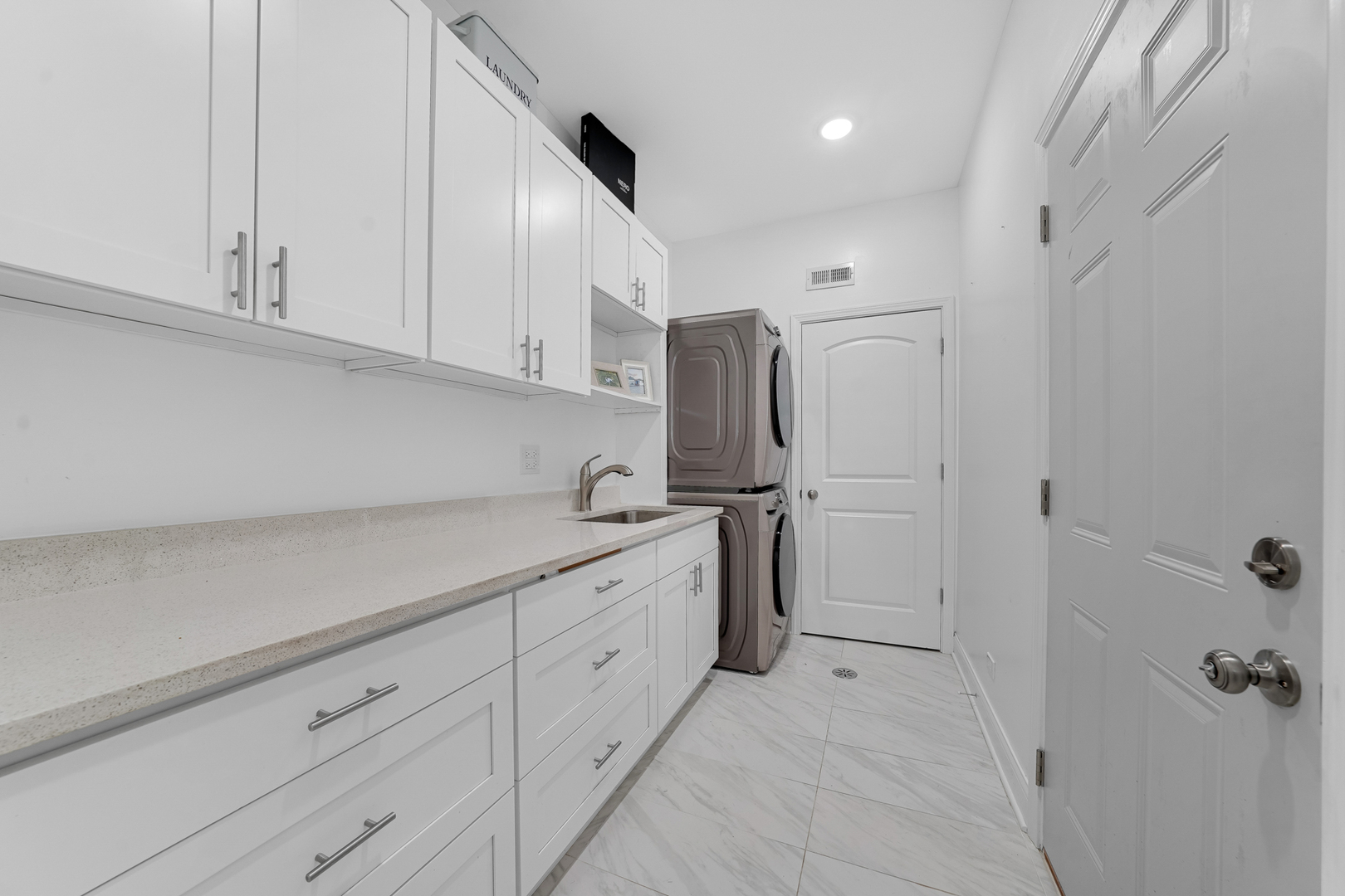228 Juneway Terrace