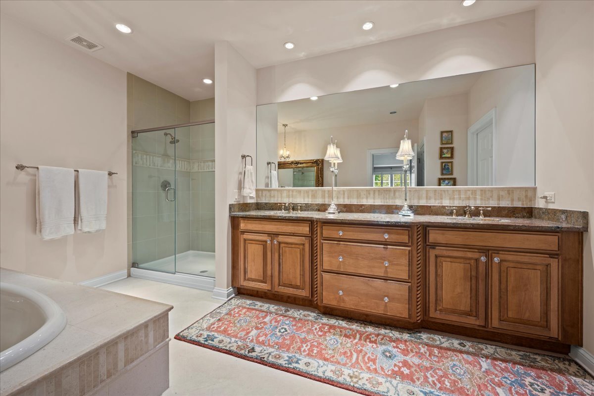 195 S Bradford Court