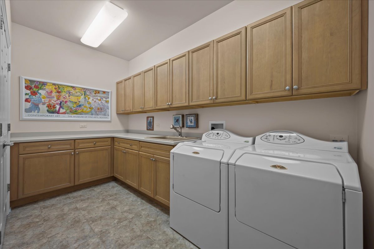 195 S Bradford Court