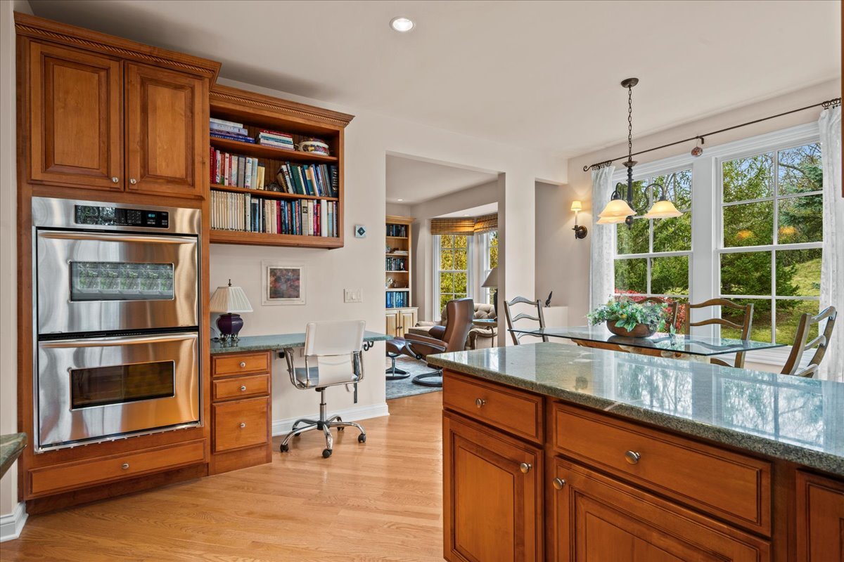 195 S Bradford Court