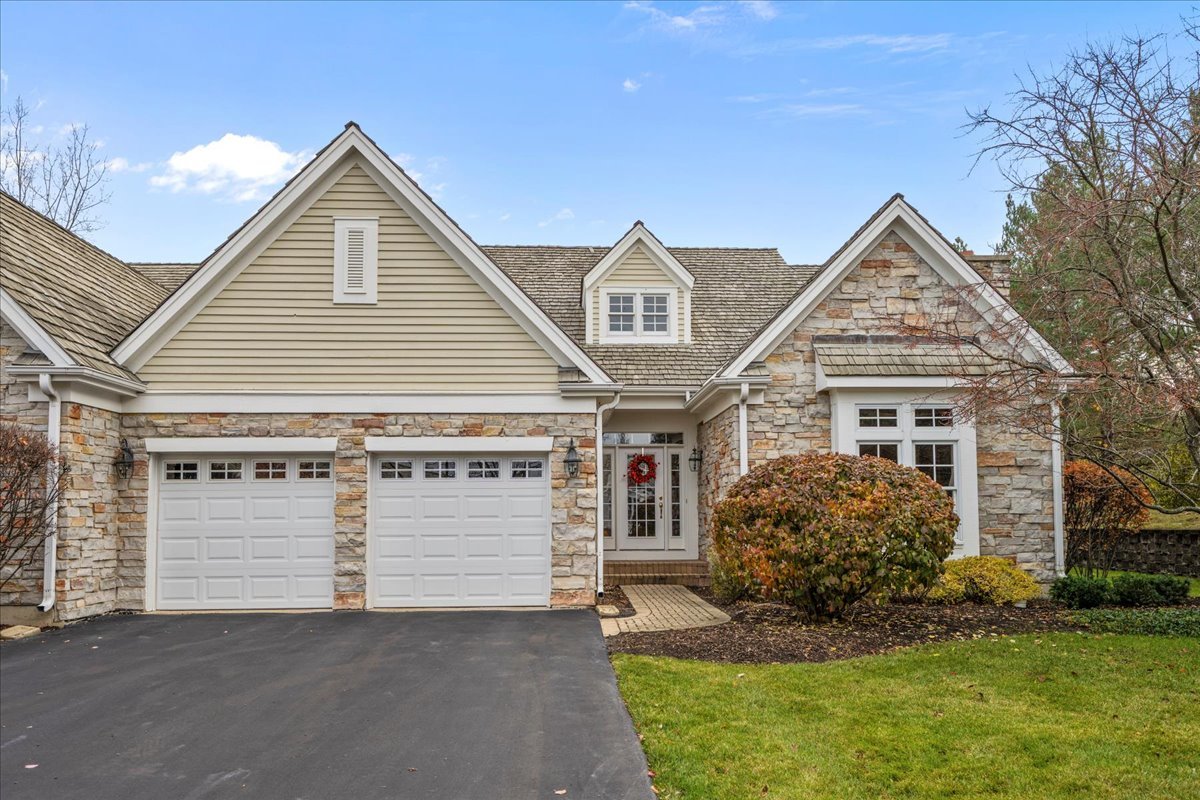 195 S Bradford Court