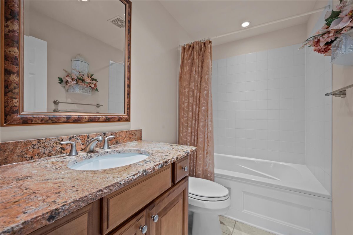 195 S Bradford Court