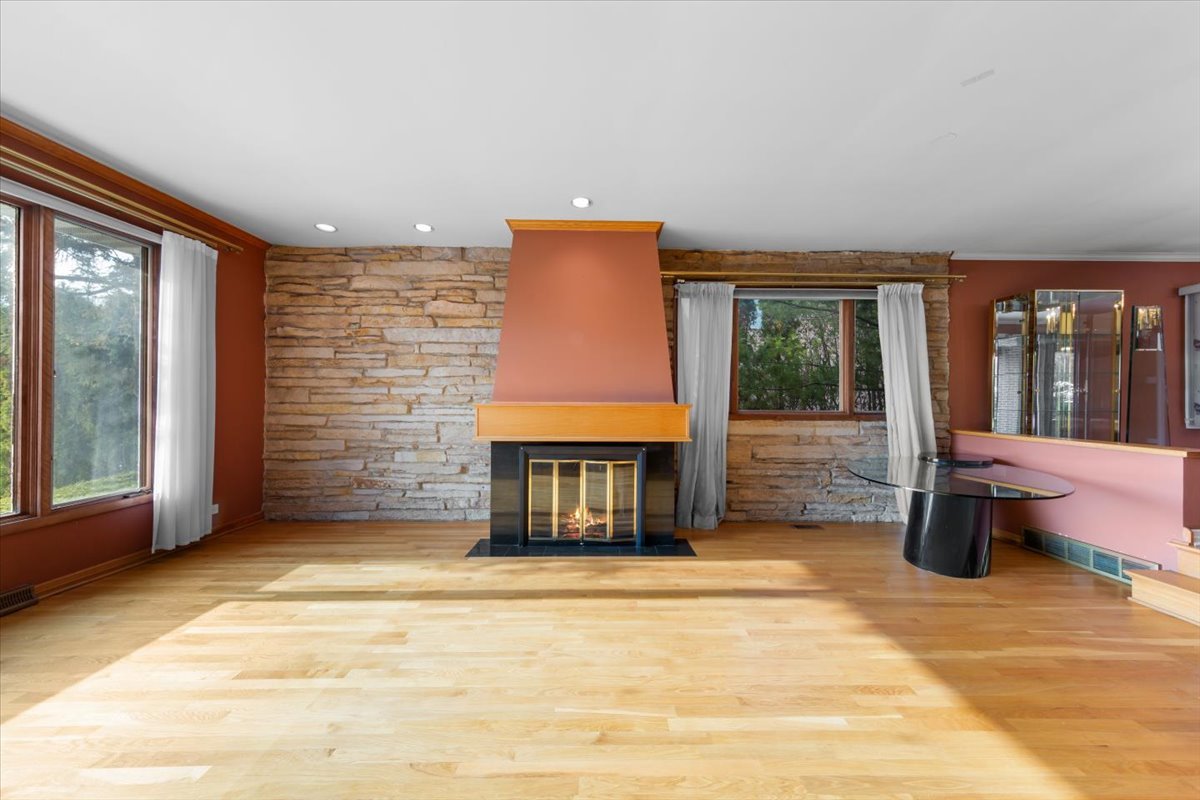 3636 Whirlaway Drive