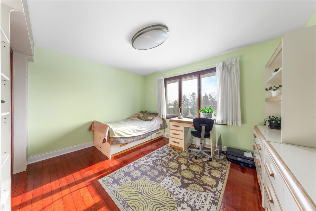 3636 Whirlaway Drive