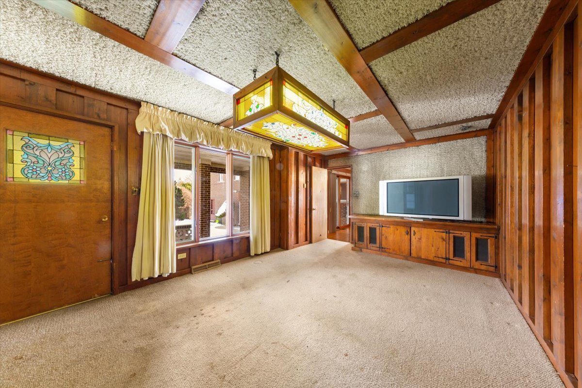 3636 Whirlaway Drive