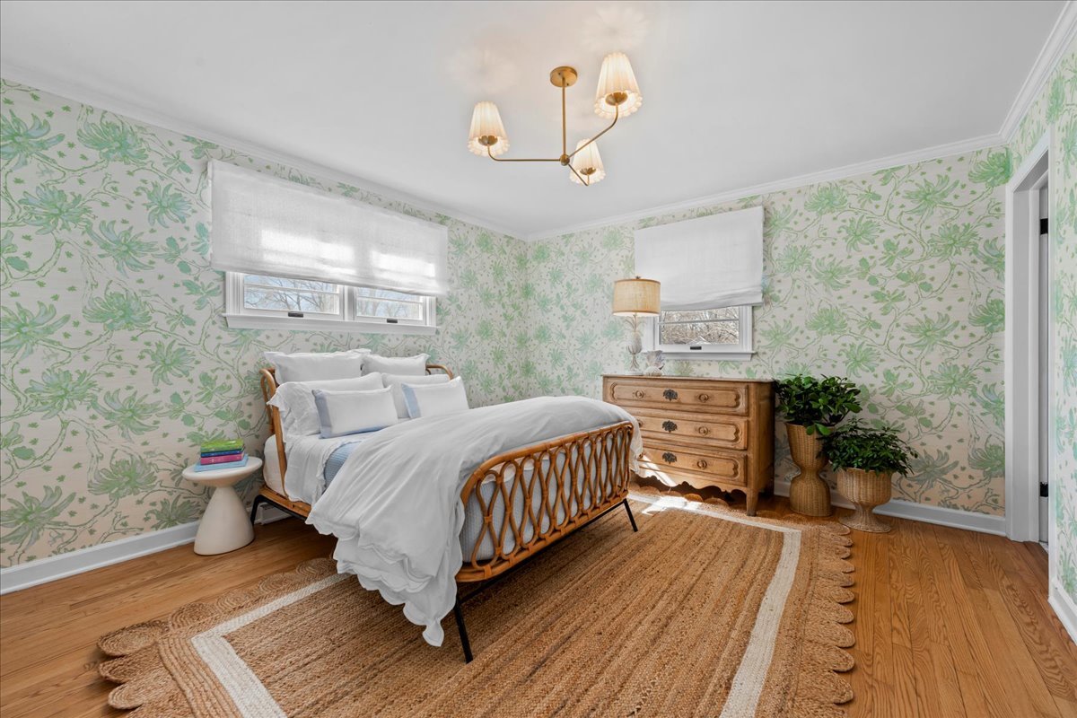 1489 N Sheridan Road