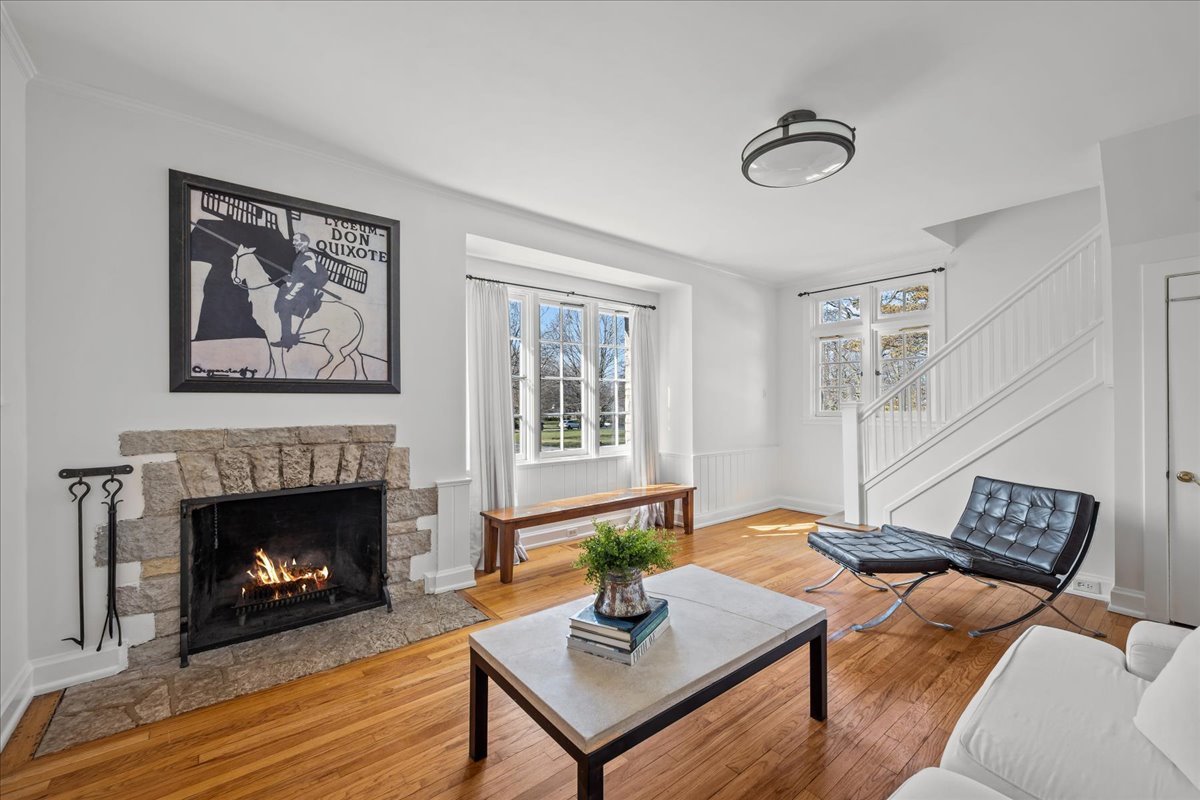 561 Hathaway Circle