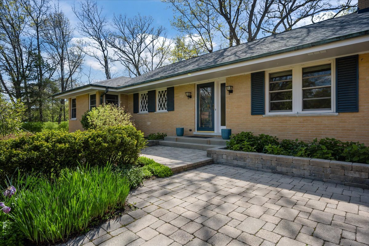 1060 Oak Knoll Drive