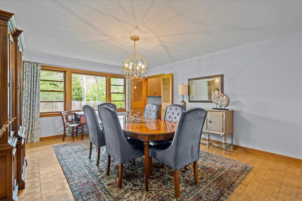 1060 Oak Knoll Drive
