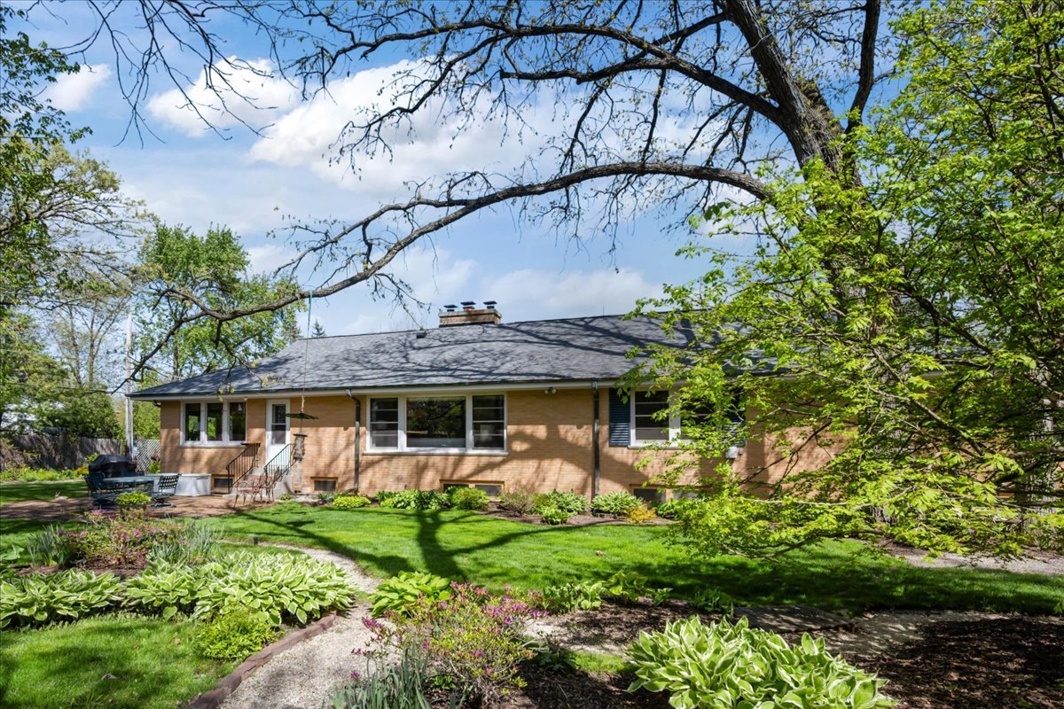 1060 Oak Knoll Drive
