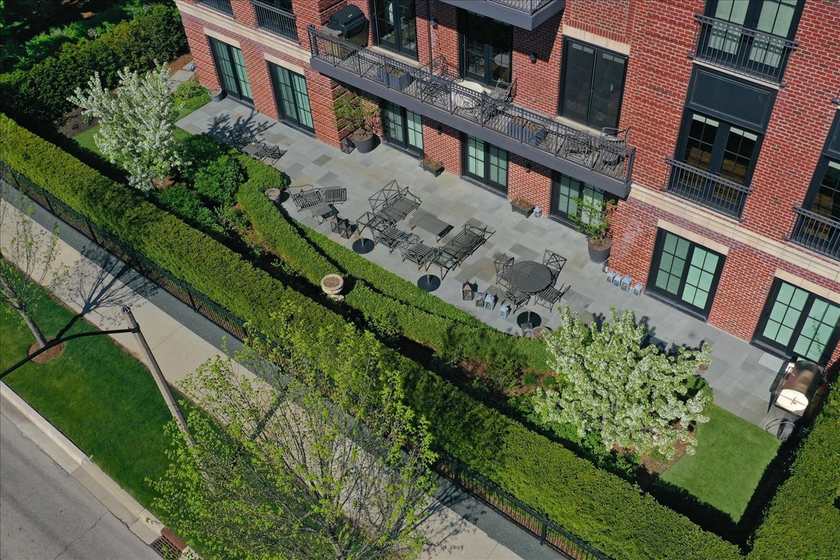 727 N McKinley Road Unit: 100