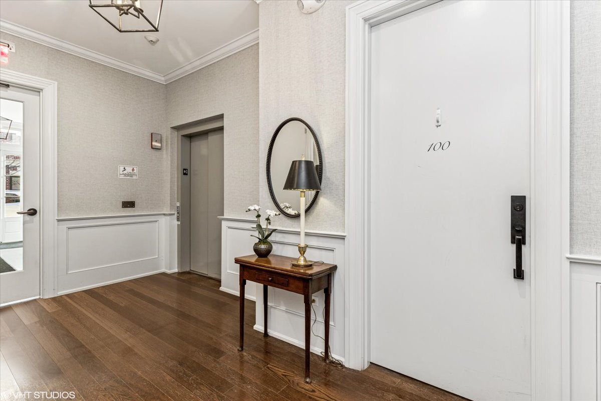 727 N McKinley Road Unit: 100