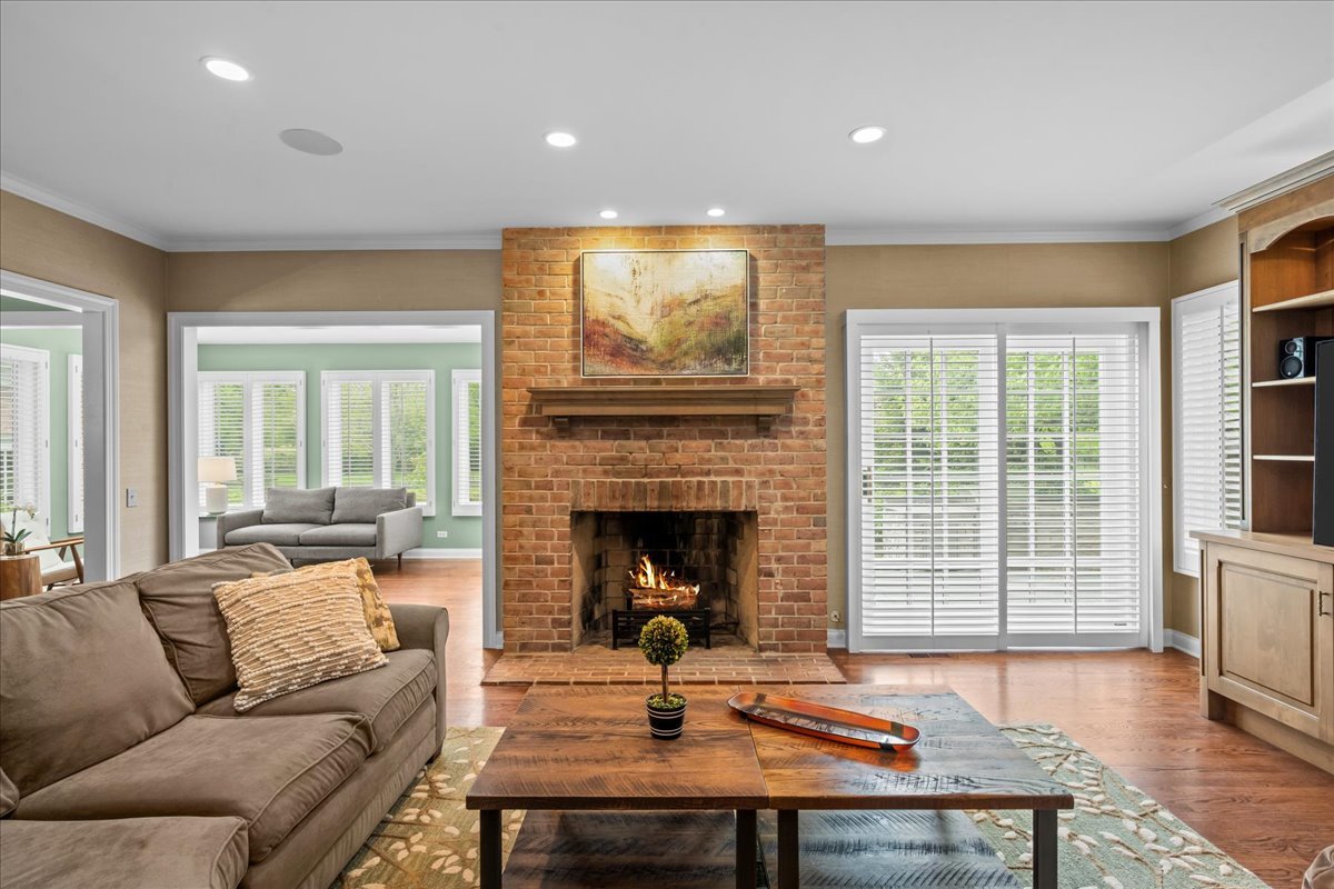 1310 LONGMEADOW Lane