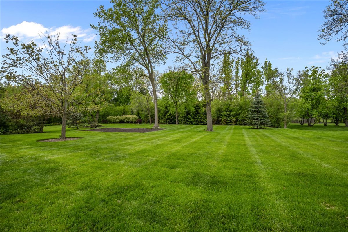 1310 LONGMEADOW Lane