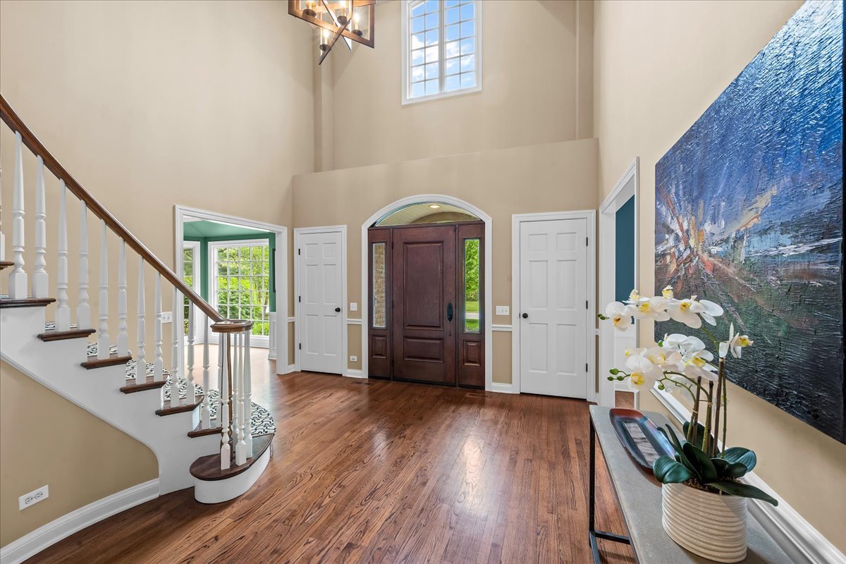 1310 LONGMEADOW Lane
