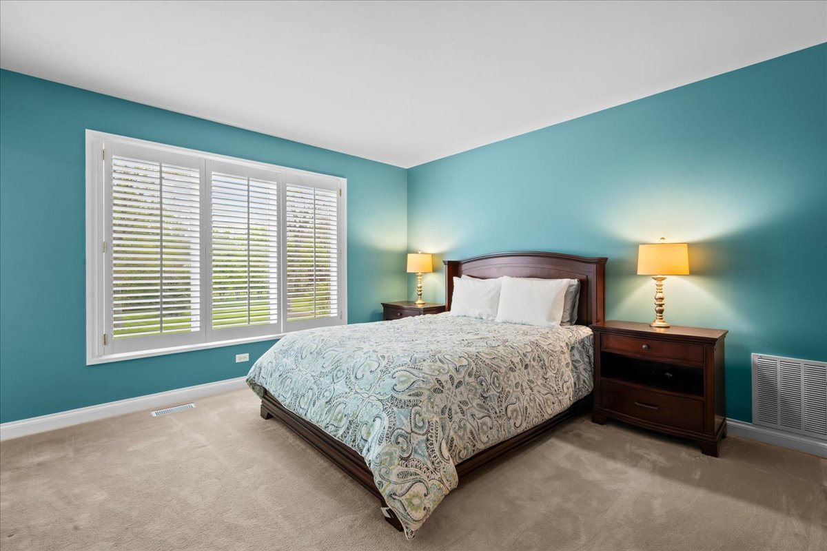 1310 LONGMEADOW Lane