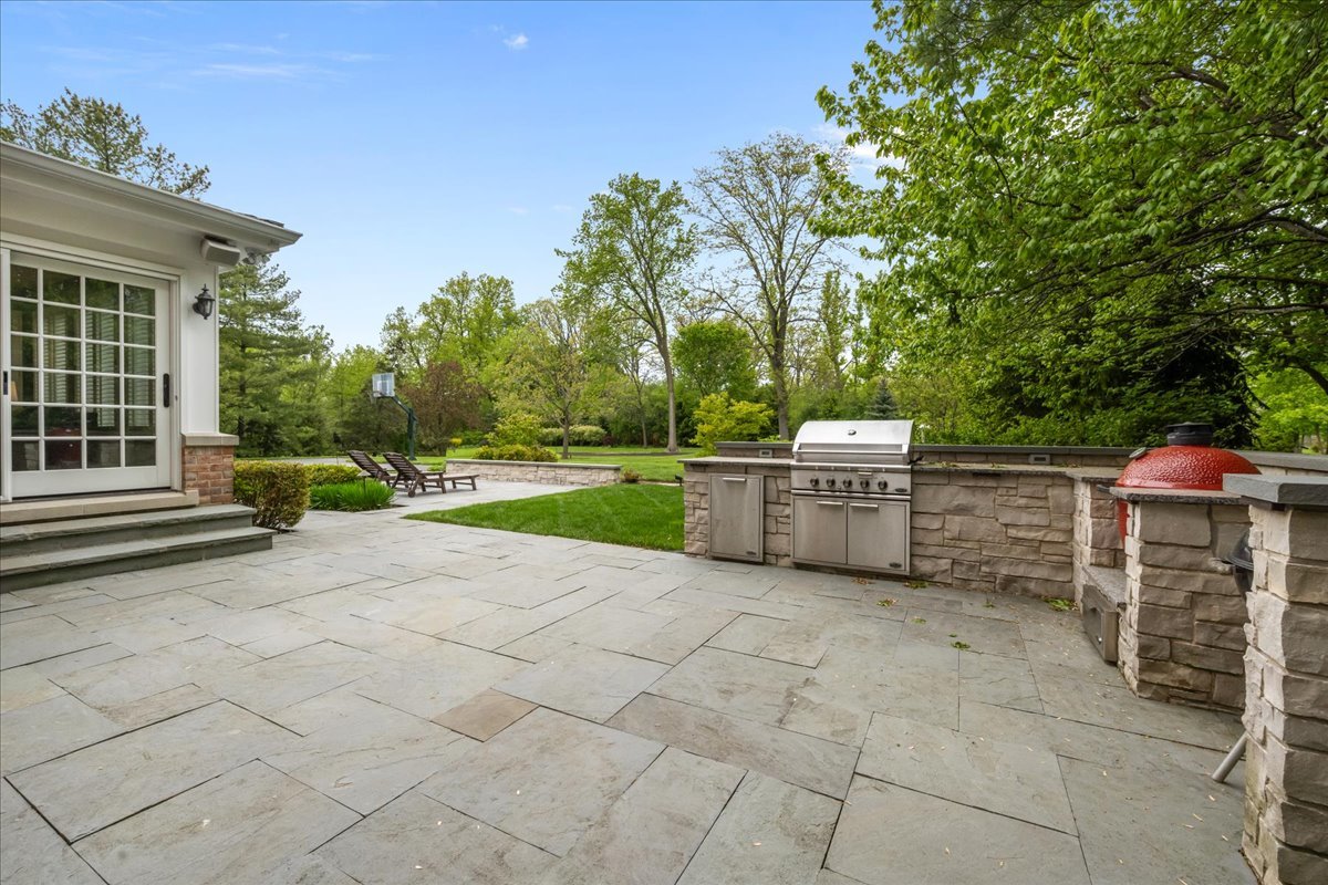 1310 LONGMEADOW Lane