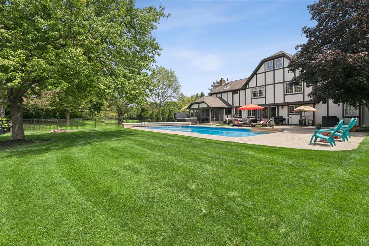 1086 Polo Drive