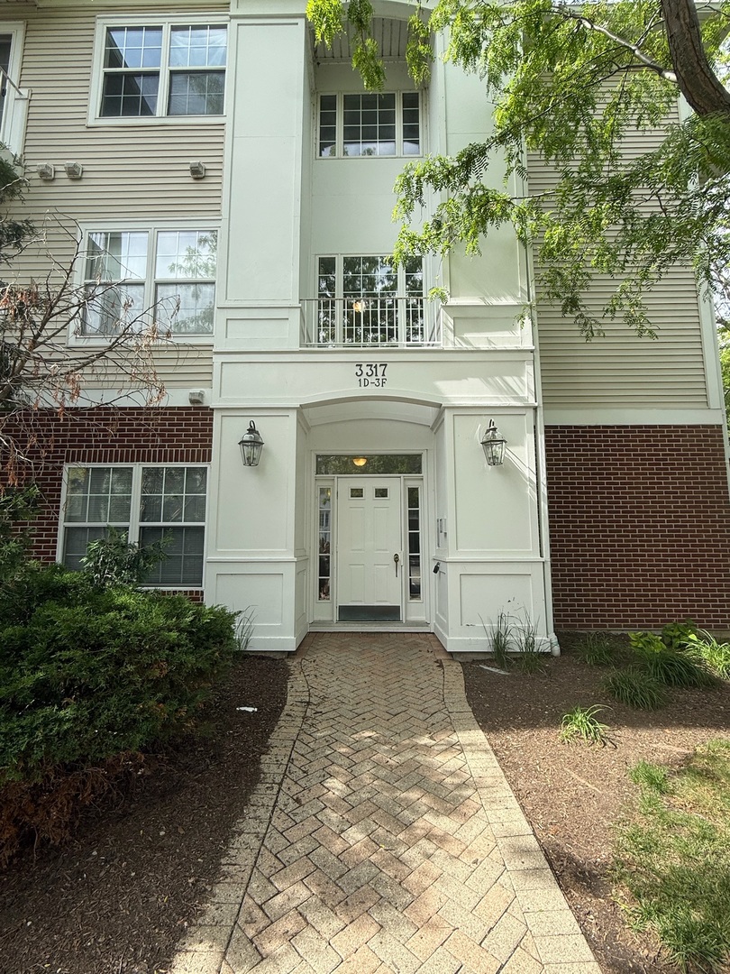 3317 Stratford Court Unit: 1D