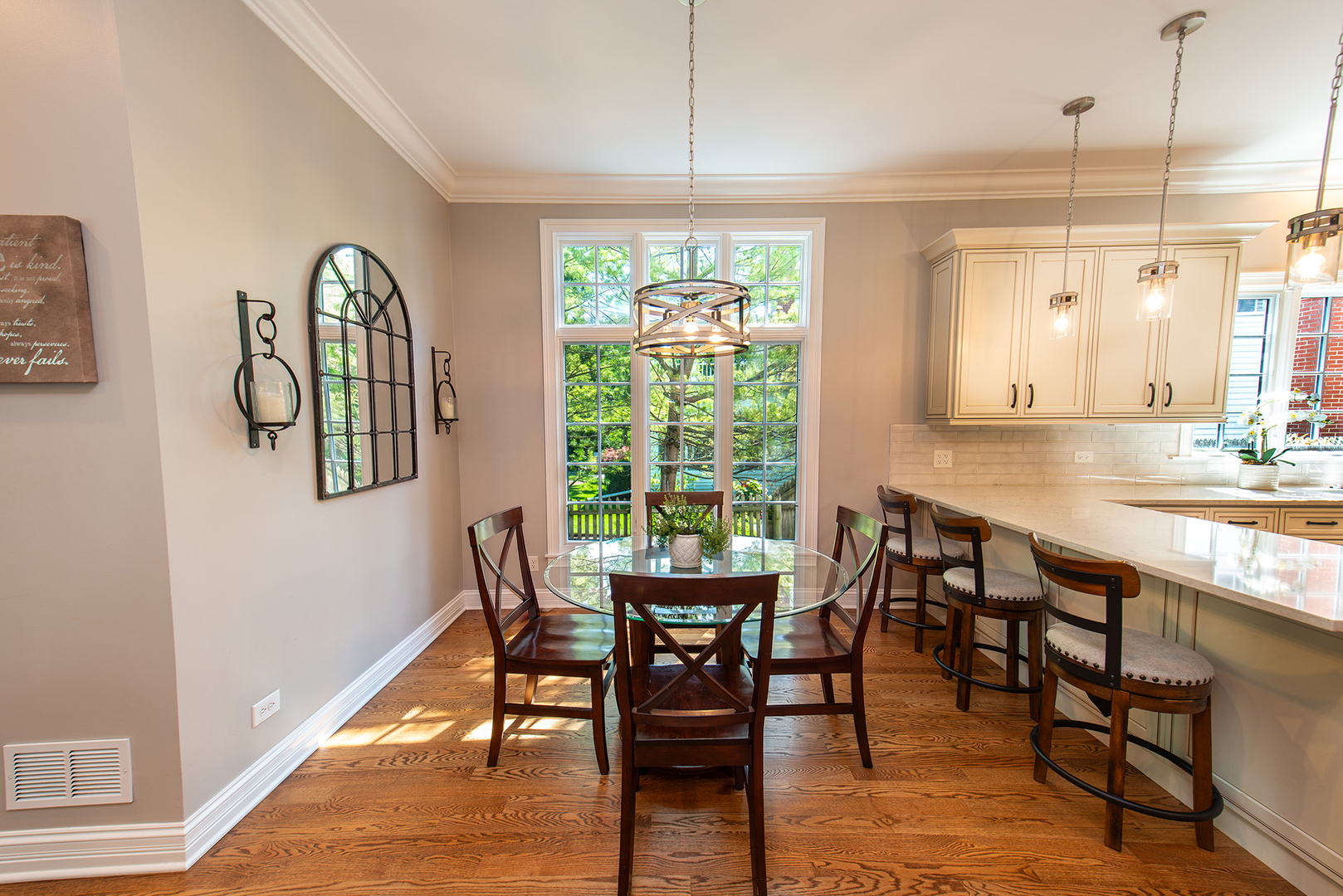 314 E Woodland Road