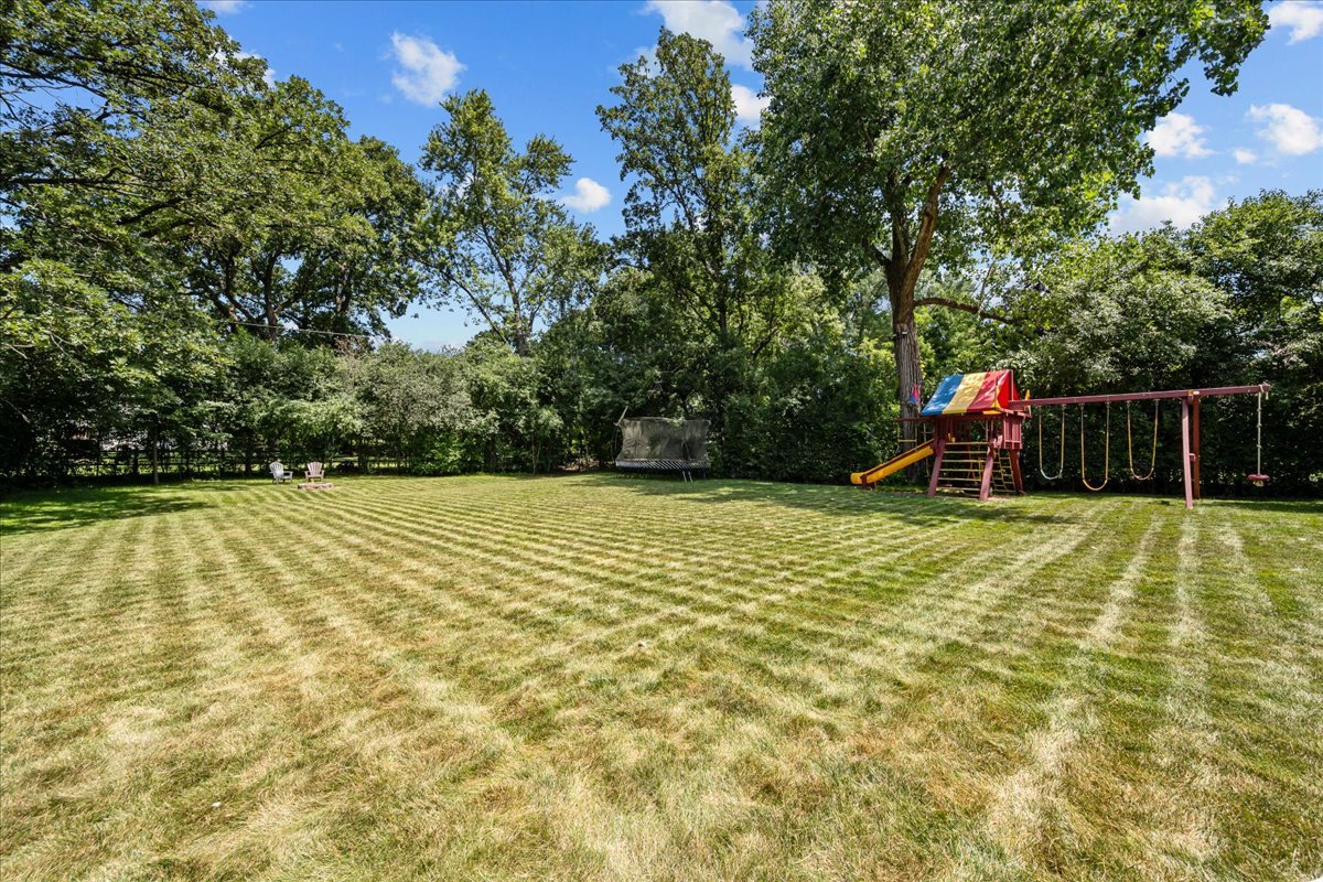 754 LONGWOOD Drive