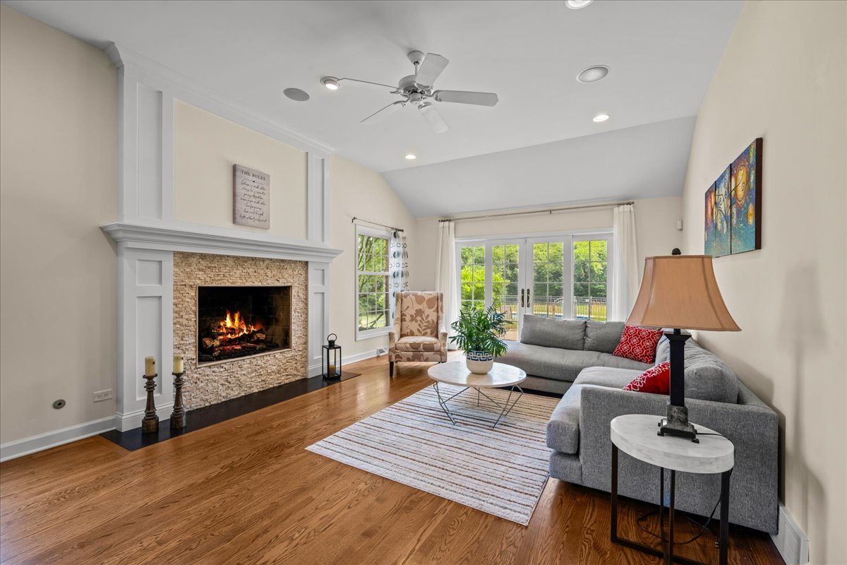 455 Rockefeller Road