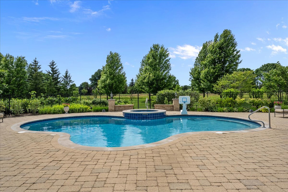 1690 Tallgrass Lane