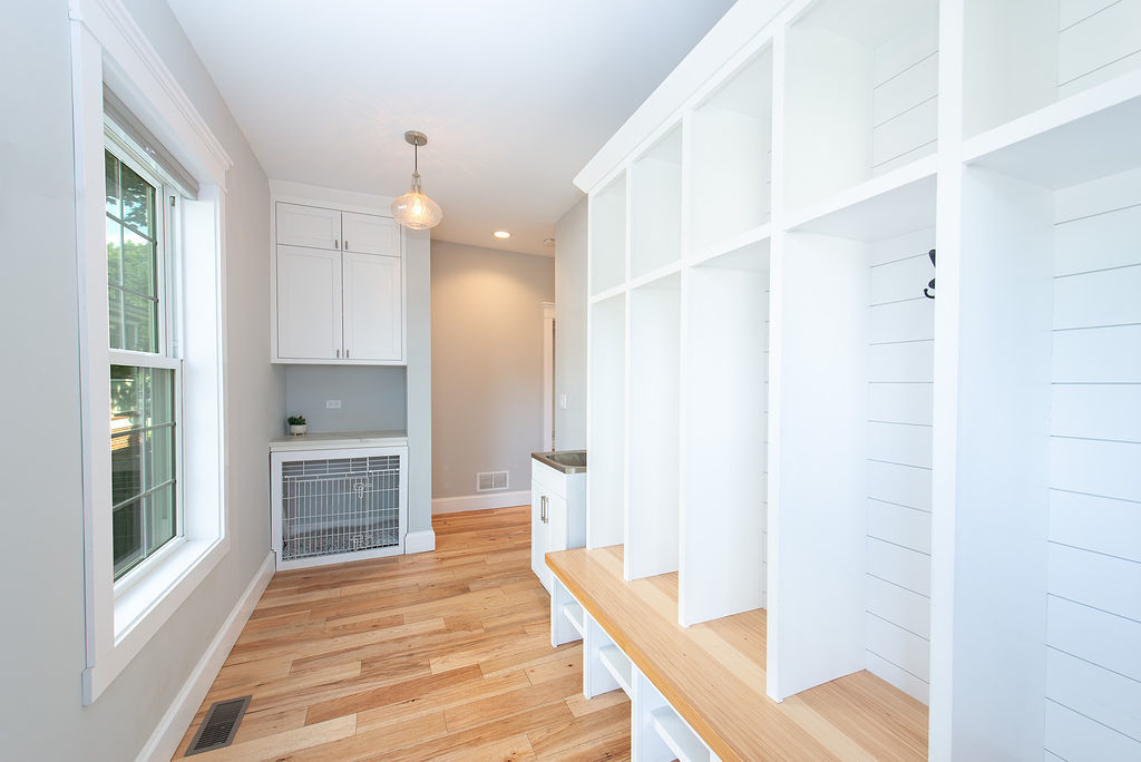 205 W Cook Avenue