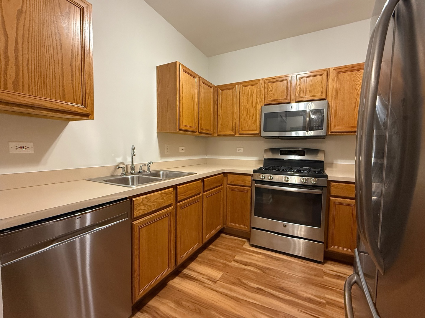 3317 Stratford Court Unit: 1C