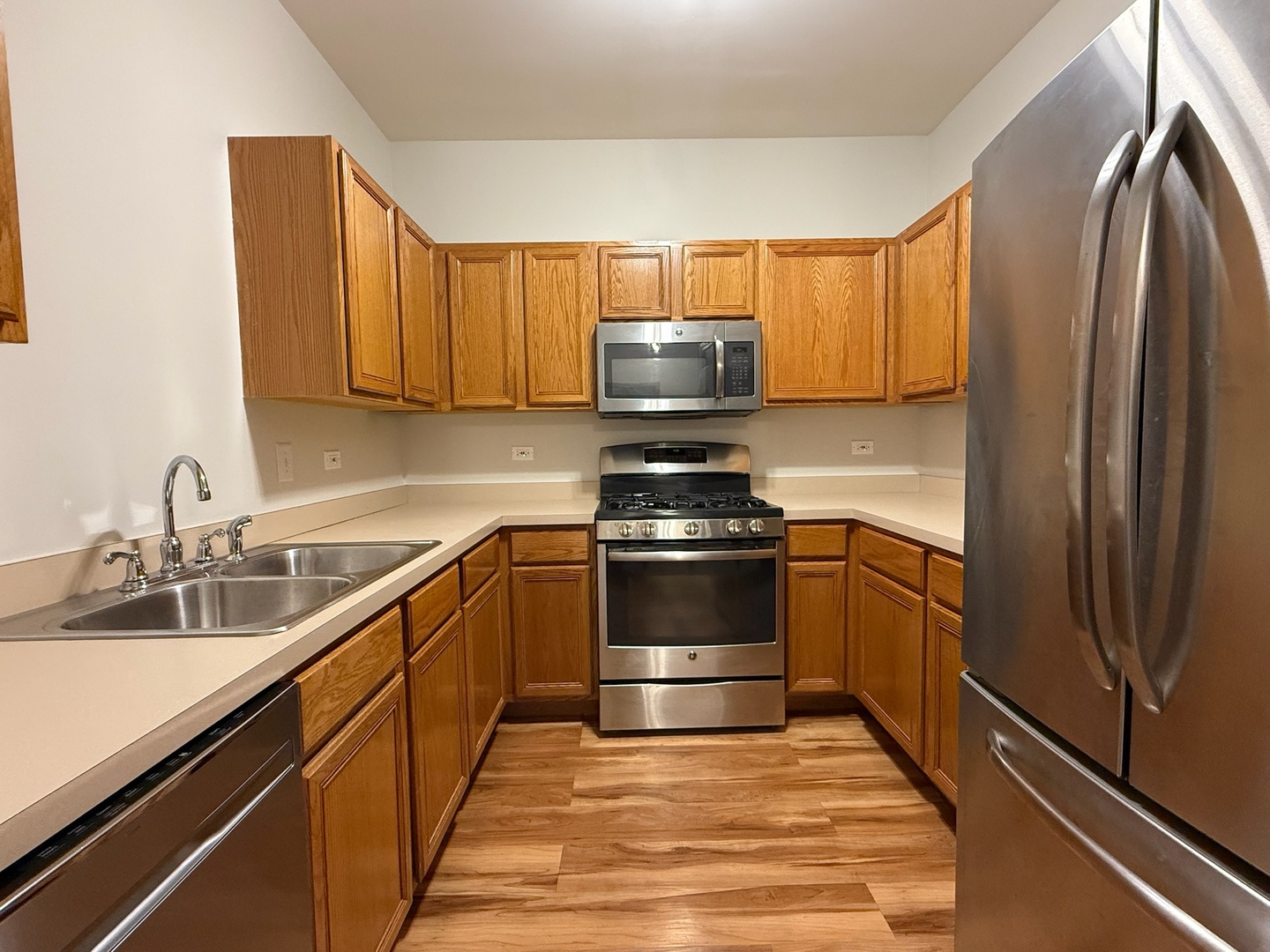 3317 Stratford Court Unit: 1C