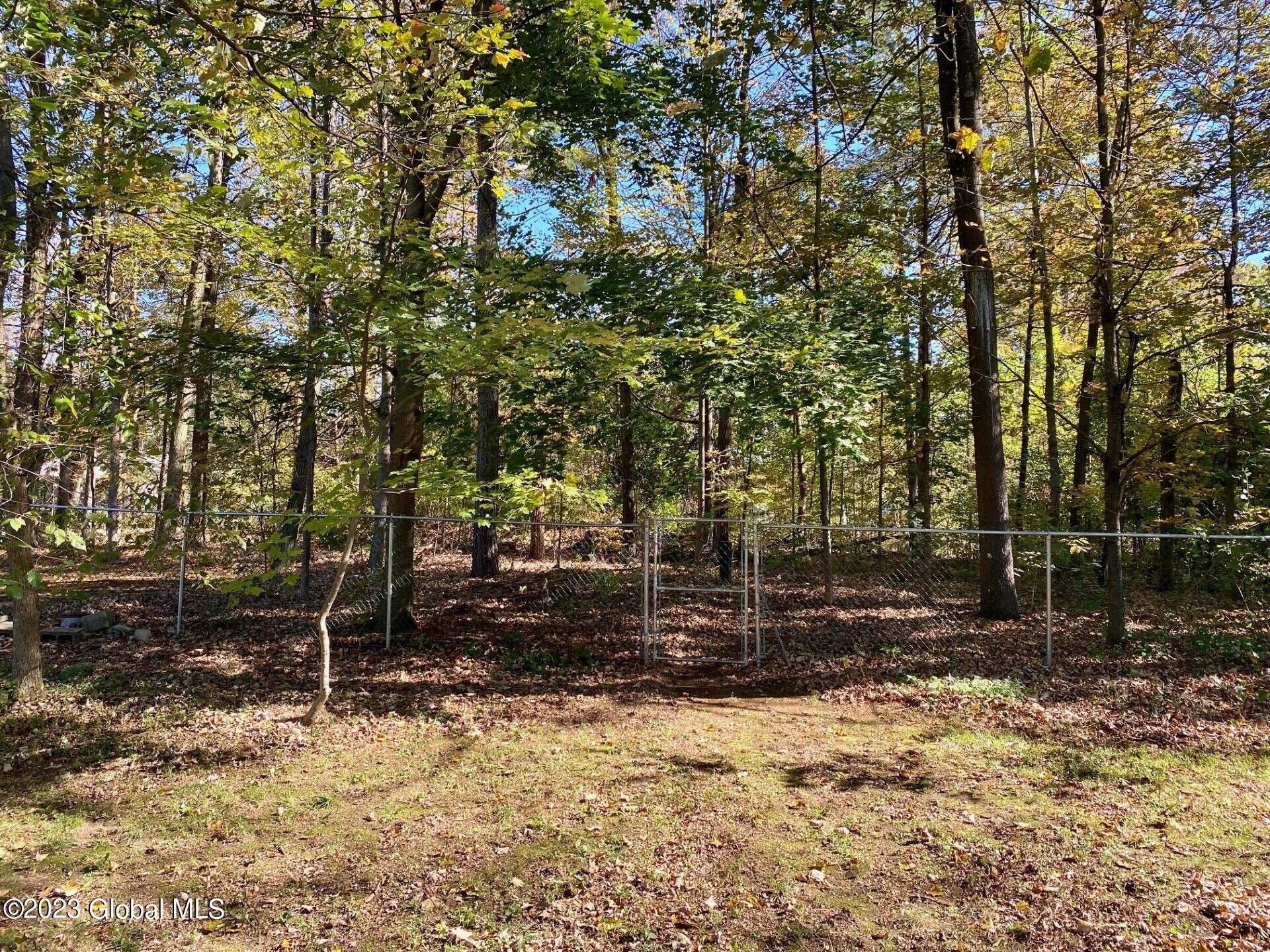 3 Oakwood Drive