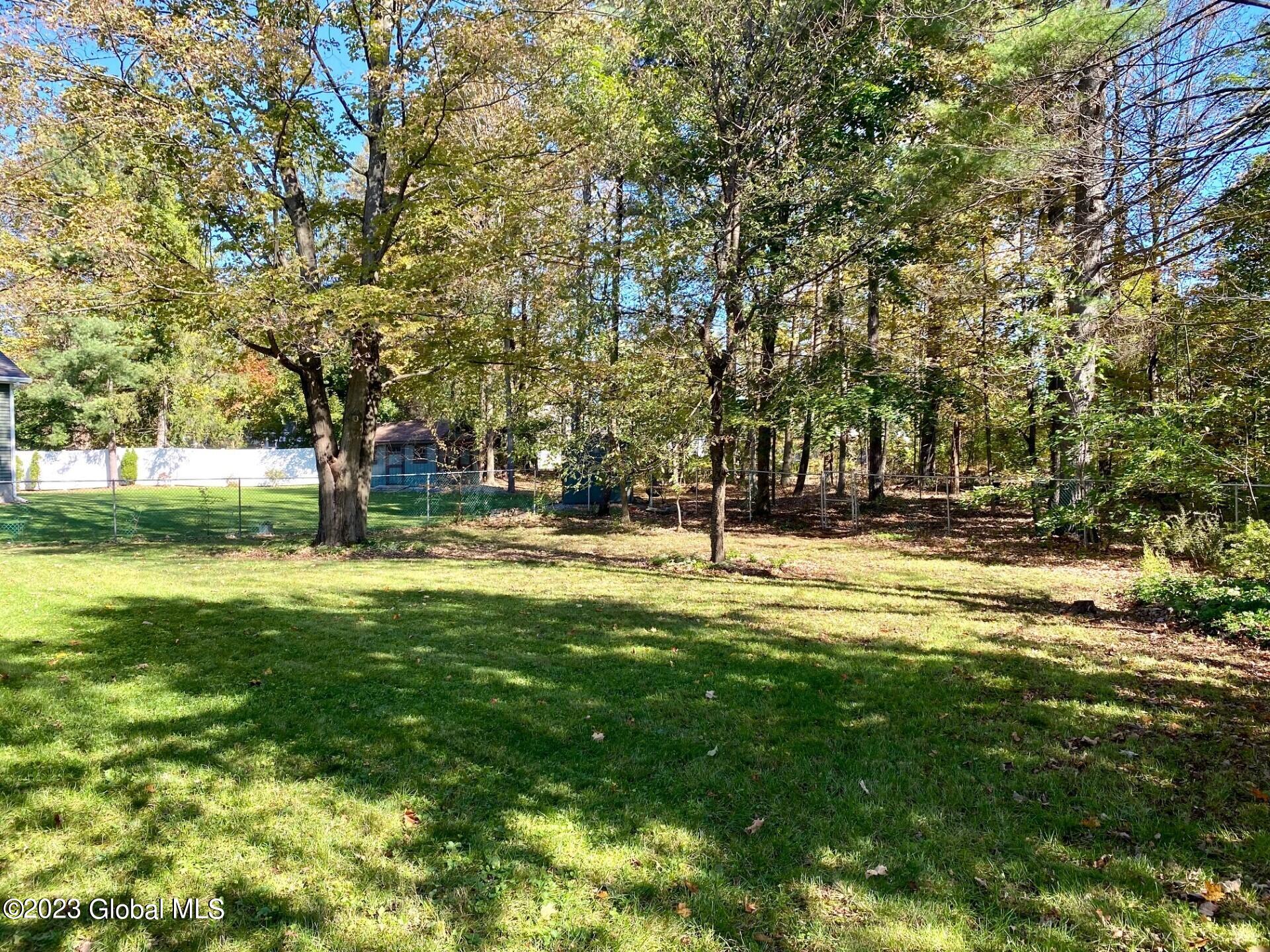 3 Oakwood Drive