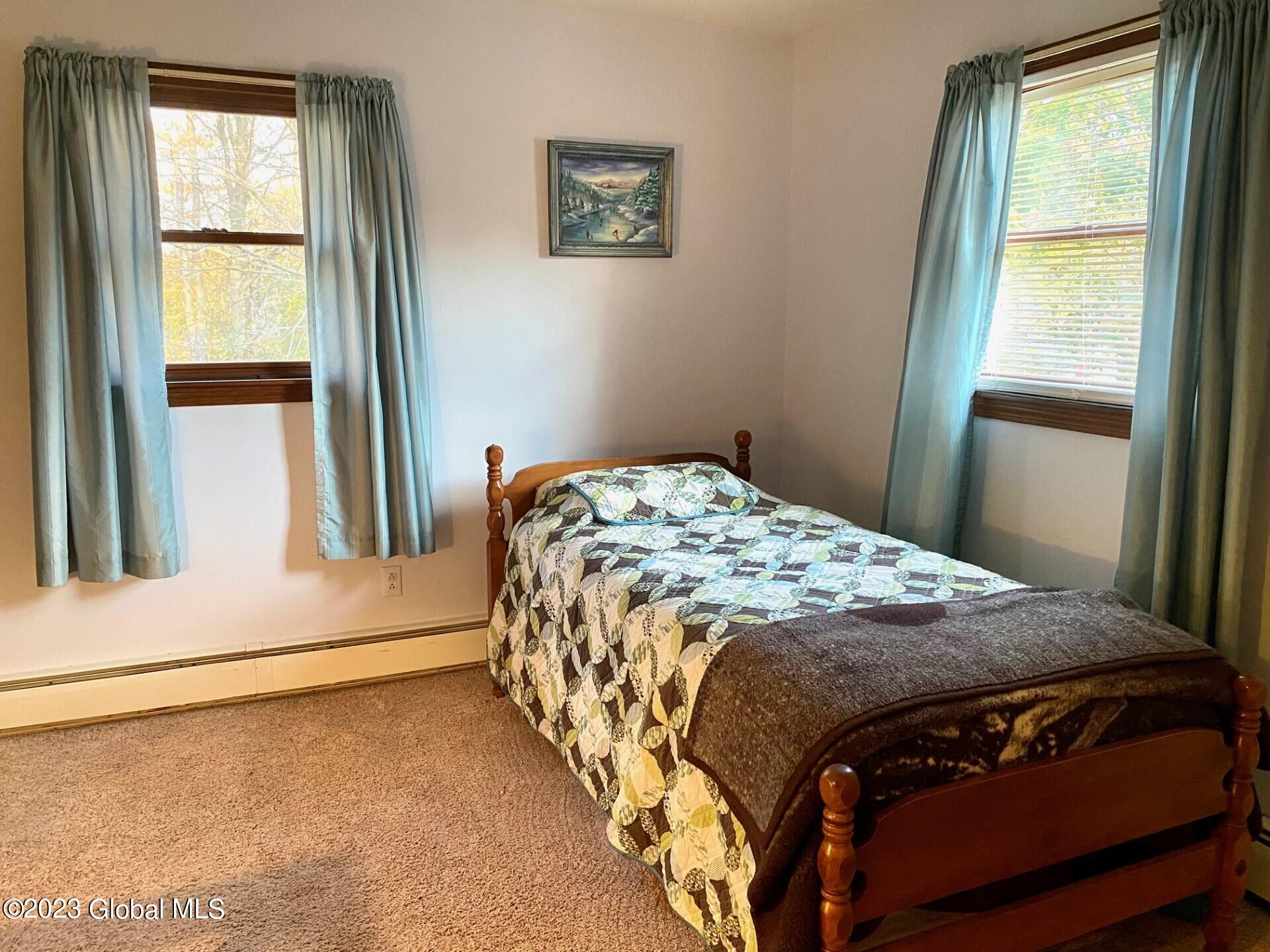 3 Oakwood Drive