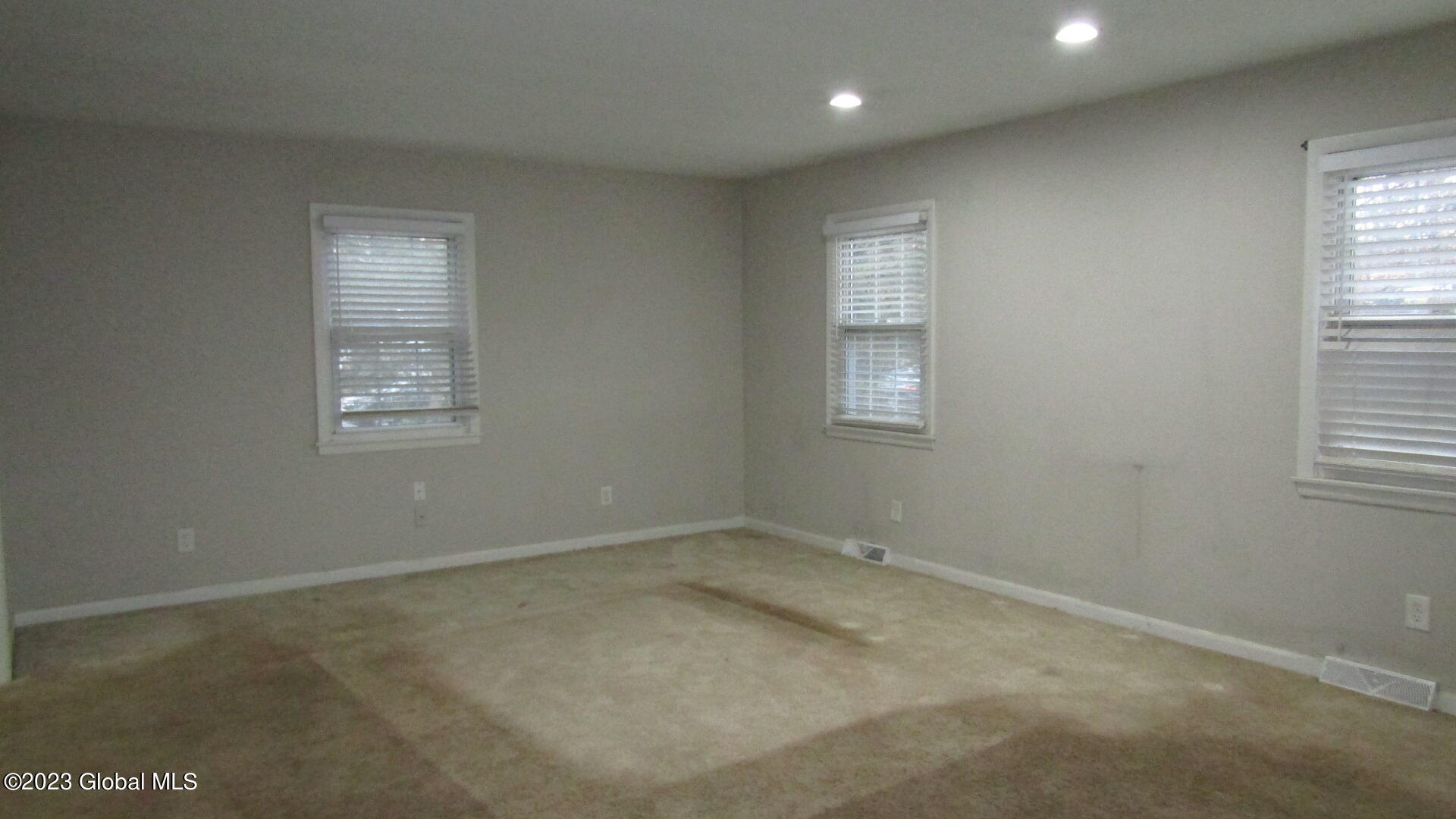 31 Twicwood Lane