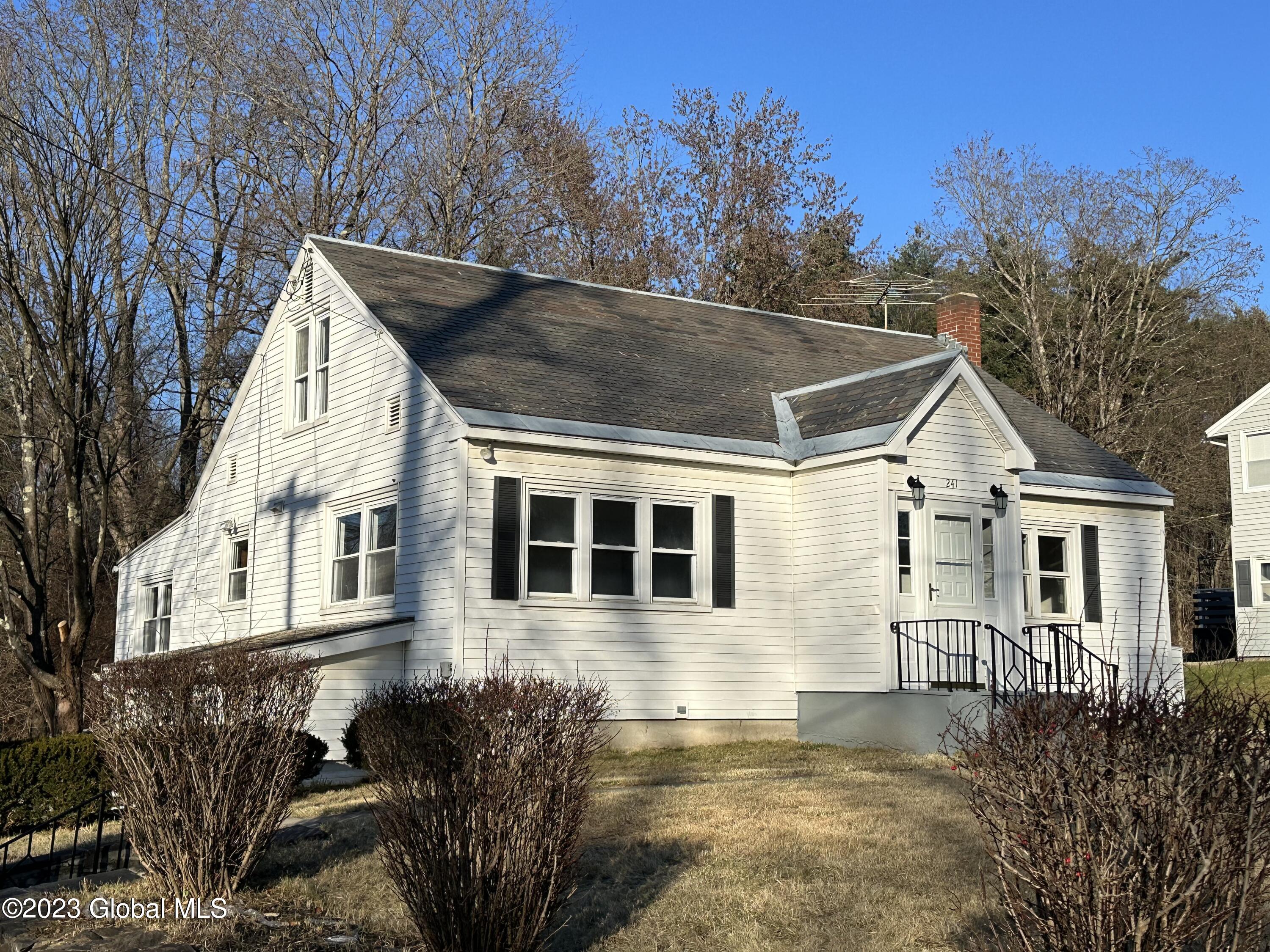 241 Cronin Road