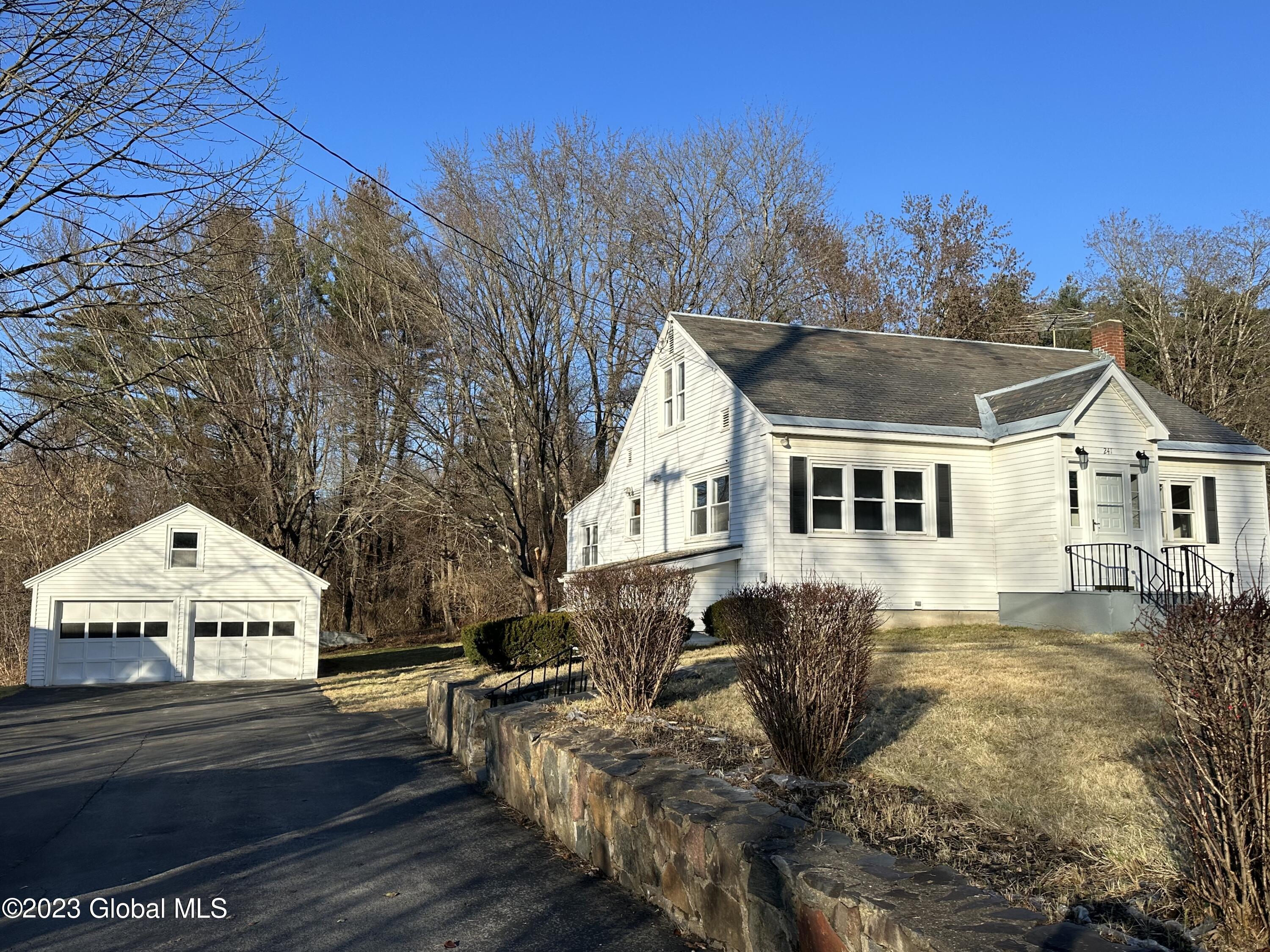 241 Cronin Road