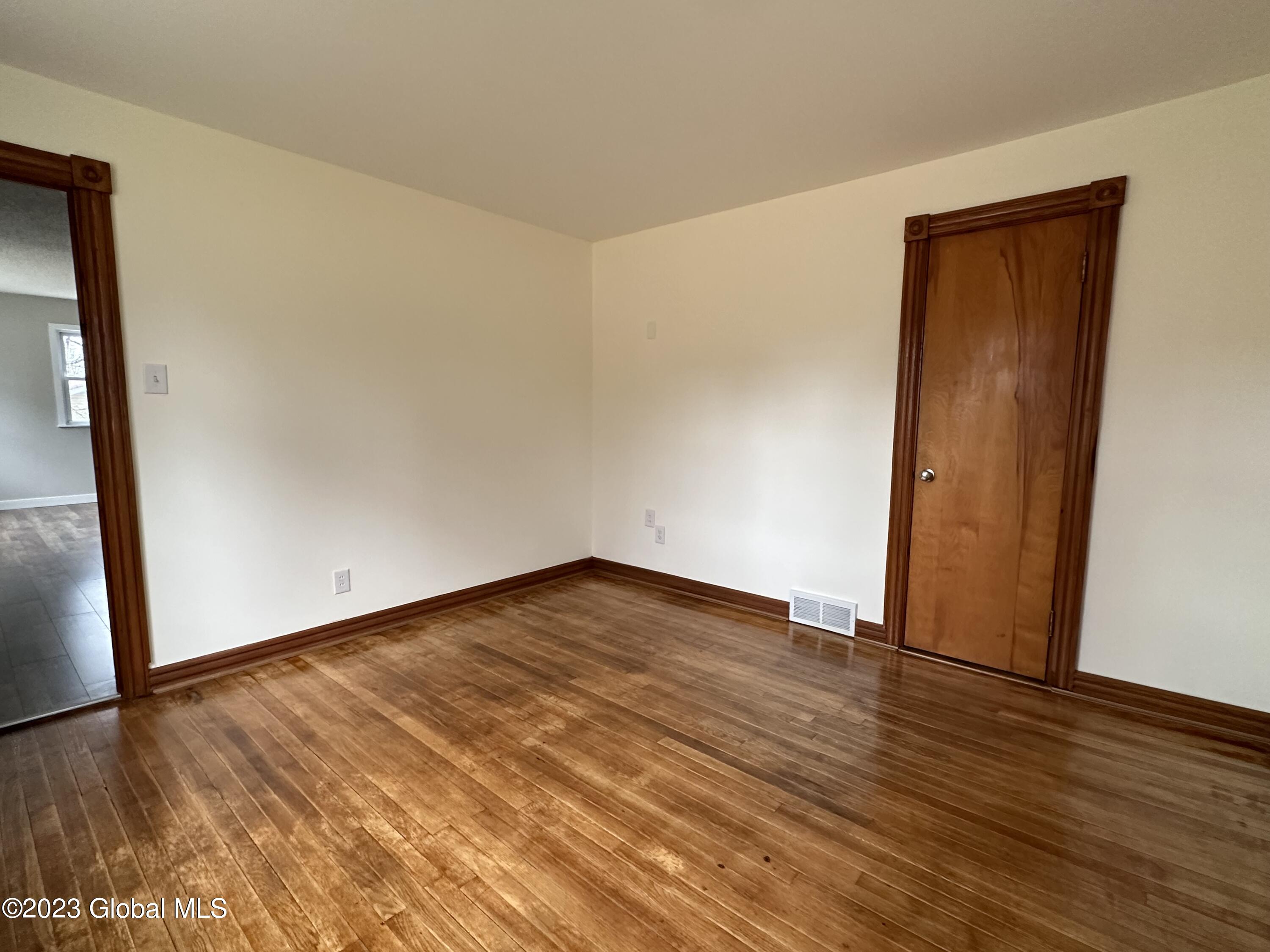 241 Cronin Road