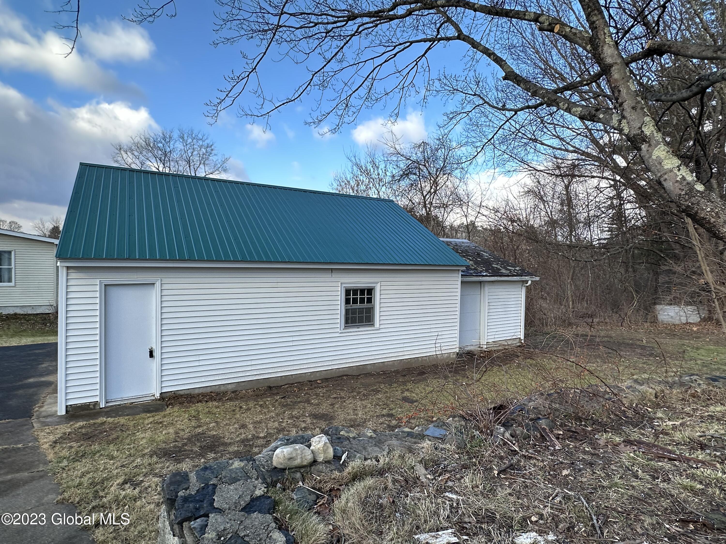 241 Cronin Road