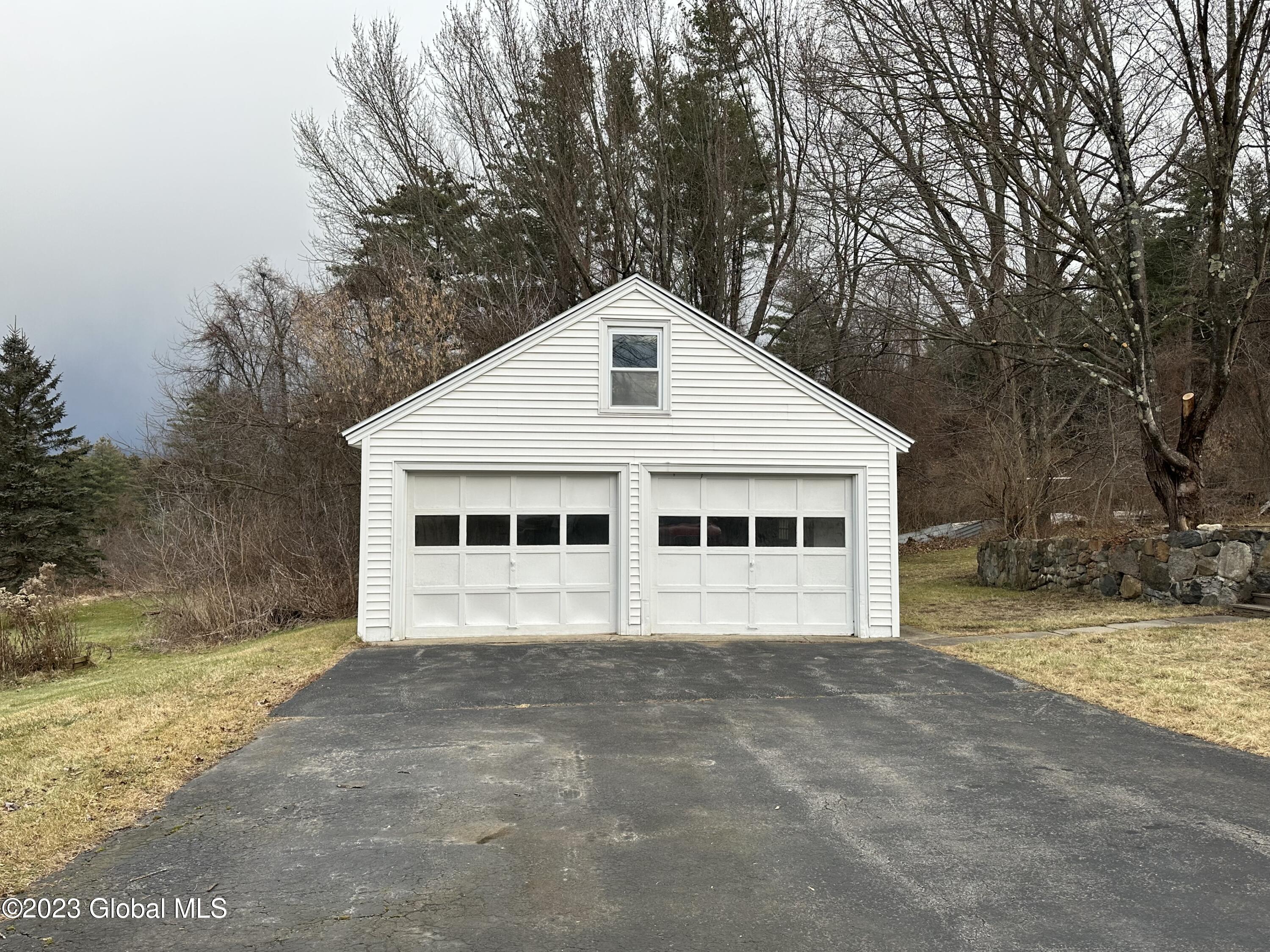 241 Cronin Road